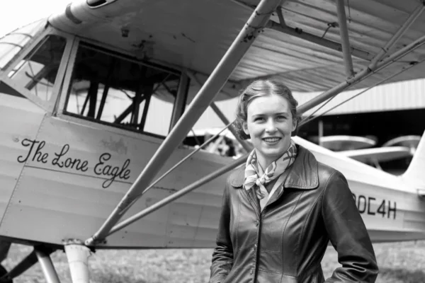 Amelia Earhart’s Historic Solo Flight in 1935